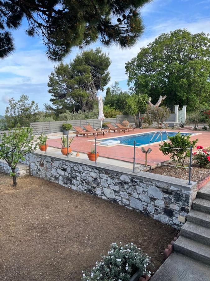 Villa Ouranos In Pefkias Skopelos Buitenkant foto
