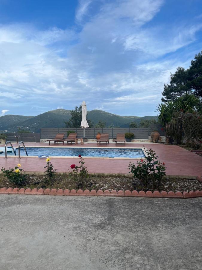 Villa Ouranos In Pefkias Skopelos Buitenkant foto